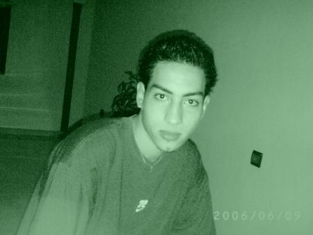 c moi  hicham(layrahmak) que ton ame repose en paix
